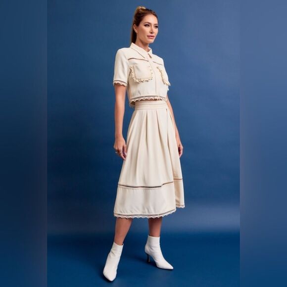 503. Chic Cream Two-Piece Skirt and Top Set - Picture 3 of 10